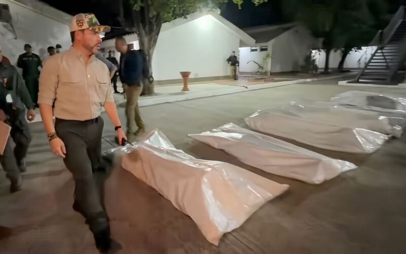 Abelardo De la Espriella en la Base Antinarcóticos de Santa Marta tras operativo contra las ACSN.